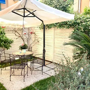  Bed & Breakfast Le Bouganville