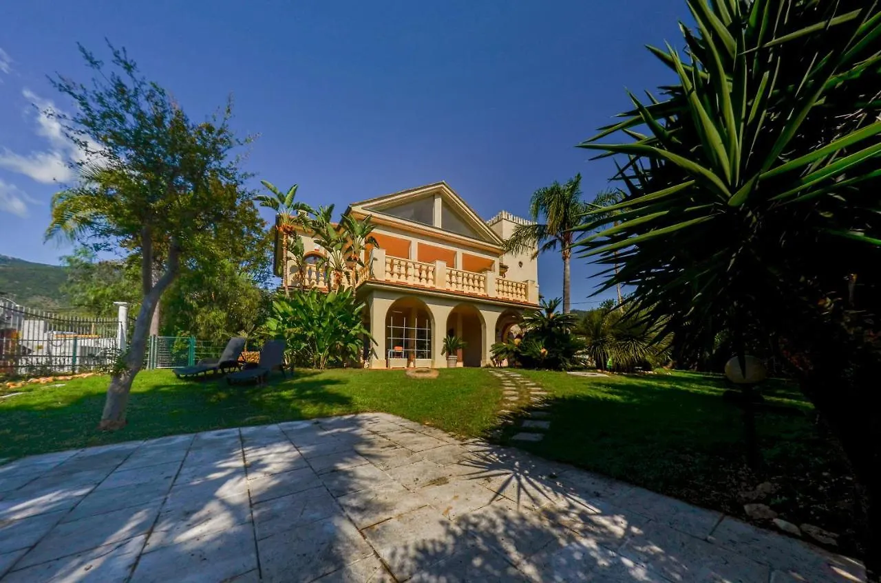 B&B La Torretta Loano Italien